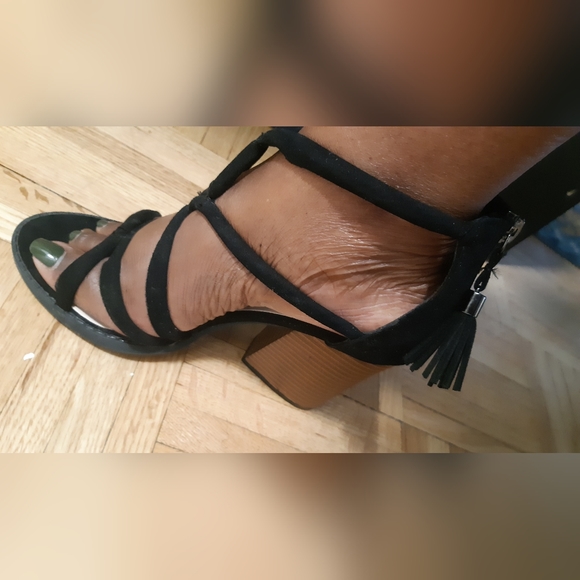 Black sandals - Picture 4 of 6
